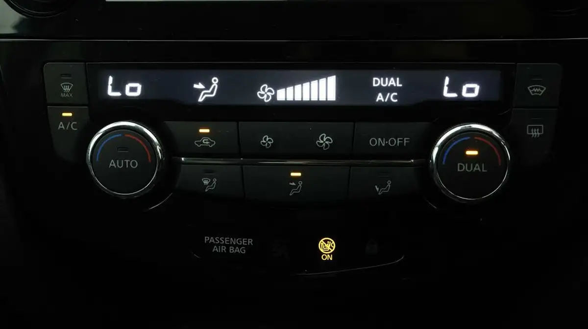 2019-nissan-qashqai-13-dig-t-tekna-140ps-big-12