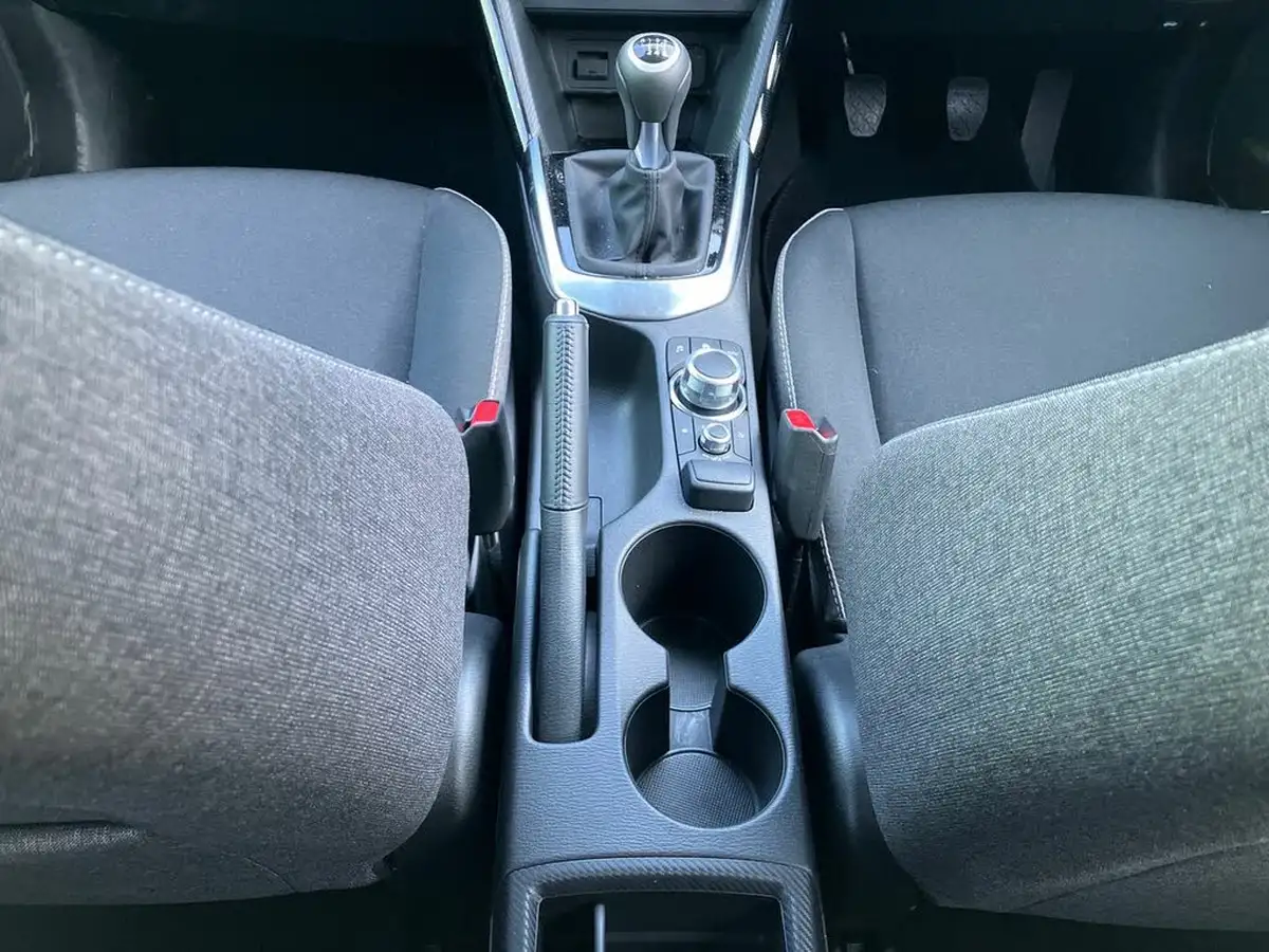 2024-mazda-mazda2-15-e-skyactiv-g-exclusive-line-big-16