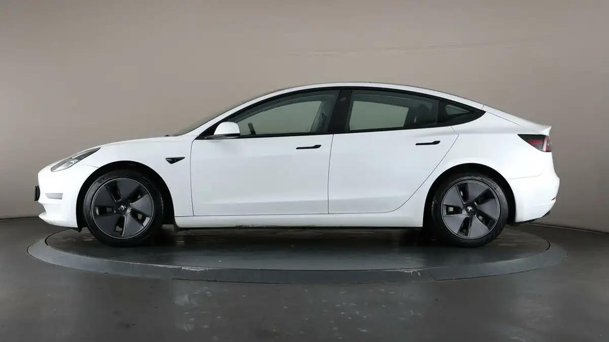 2021-tesla-model-3-e-long-range-4x4-big-29