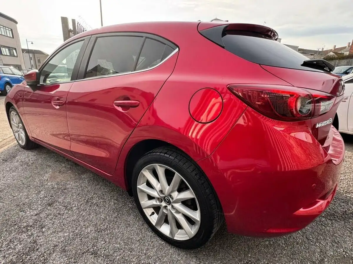 2017-mazda-mazda3-20-sport-nav-120ps-hatchback-5d-big-18