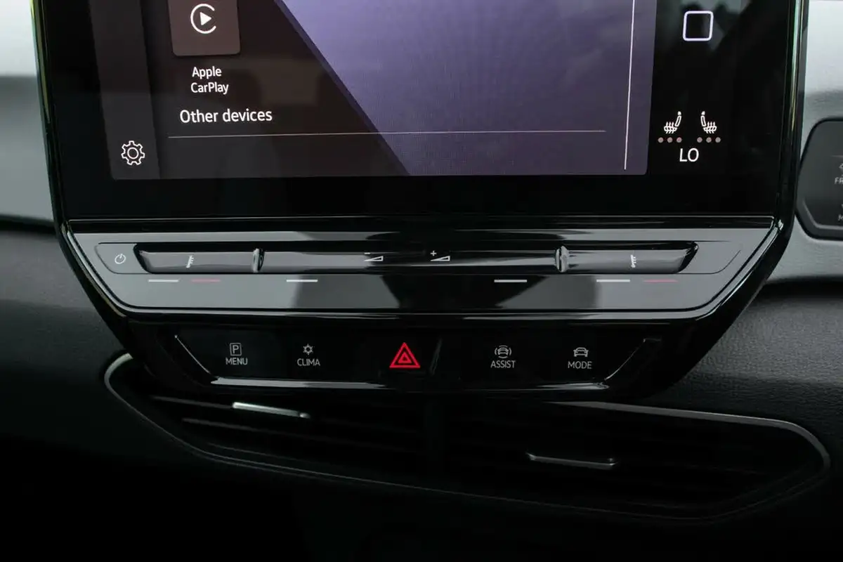 2020-volkswagen-id3-e-business-big-34