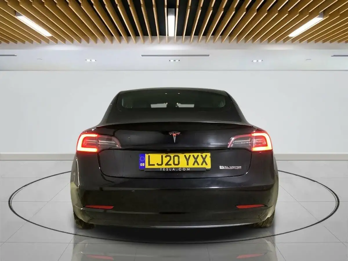 2020-tesla-model-3-e-performance-big-6