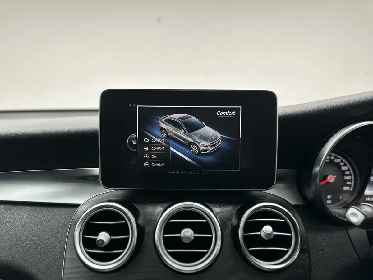 2018-mercedes-benz-glc-class-21d-glc250d-amg-line-premium-plusss-coupe-4d-big-40