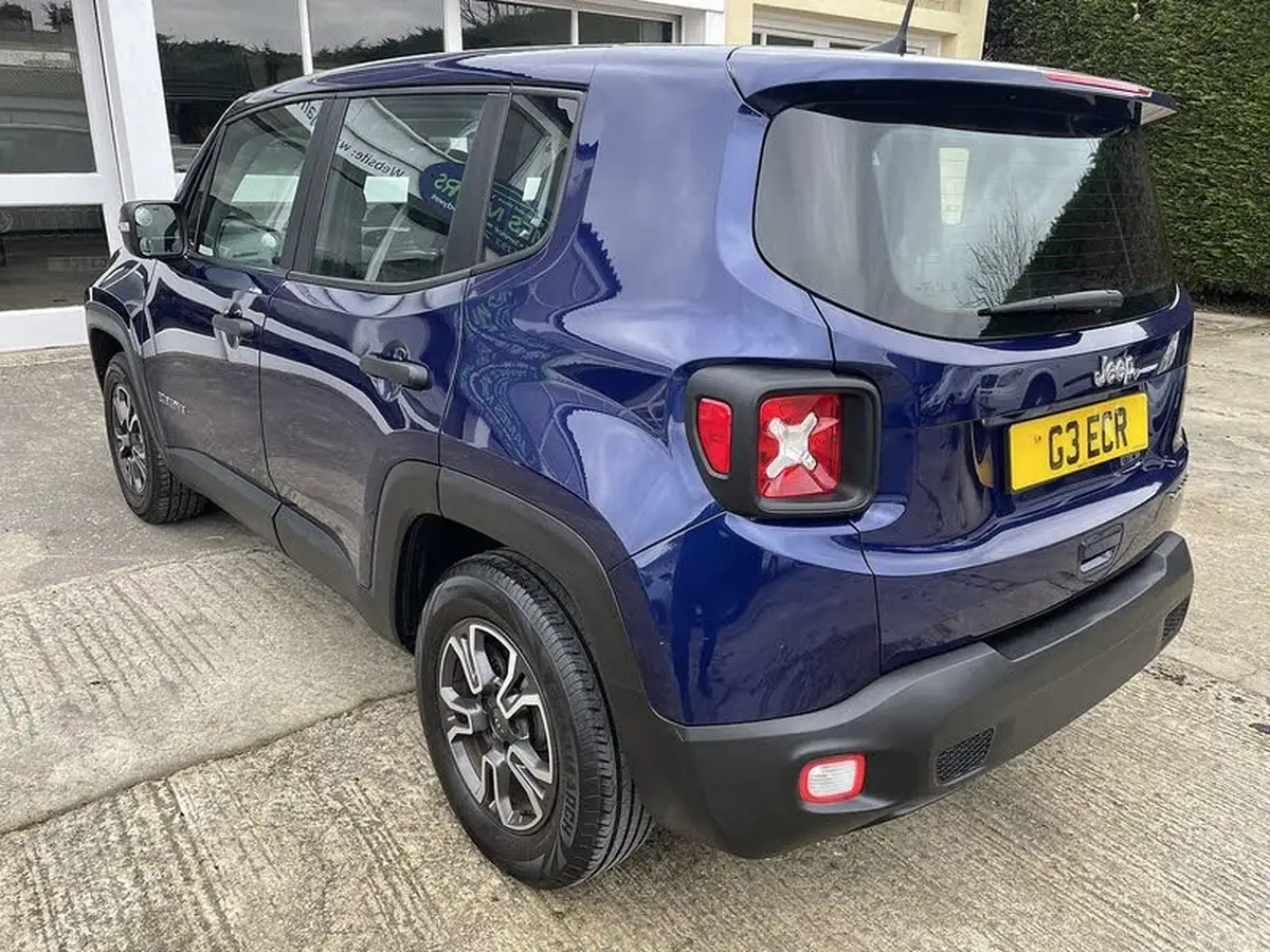 2019-jeep-renegade-10-gse-sport-big-2