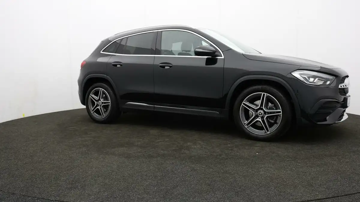 2021-mercedes-benz-gla-class-13-gla-180-amg-line-executive-1332cc-big-40