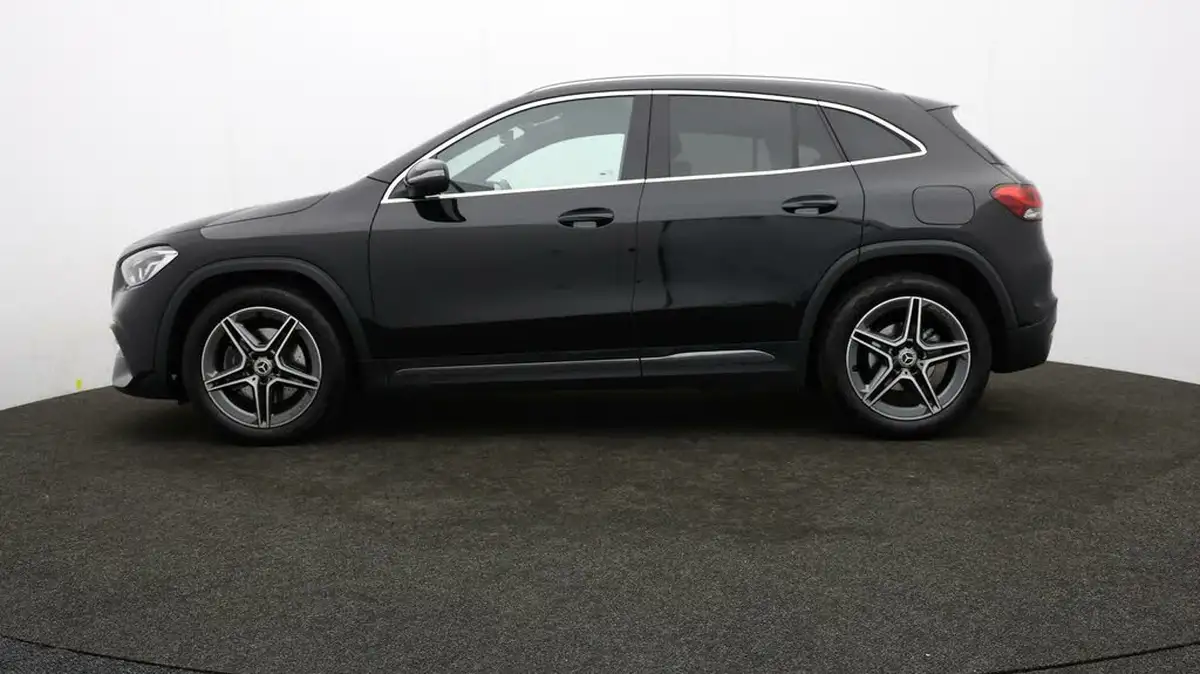 2021-mercedes-benz-gla-class-13-gla-180-amg-line-executive-1332cc-big-64