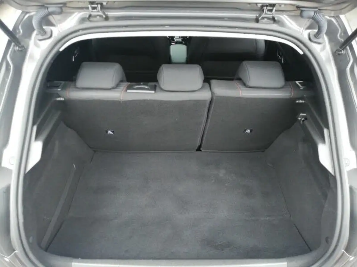 2023-peugeot-208-12-puretech-active-premium-100ps-eat8-big-7