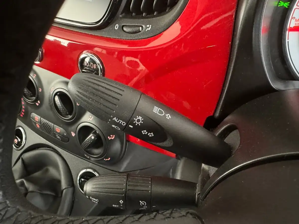 2022-fiat-500-10-dolcevita-big-21