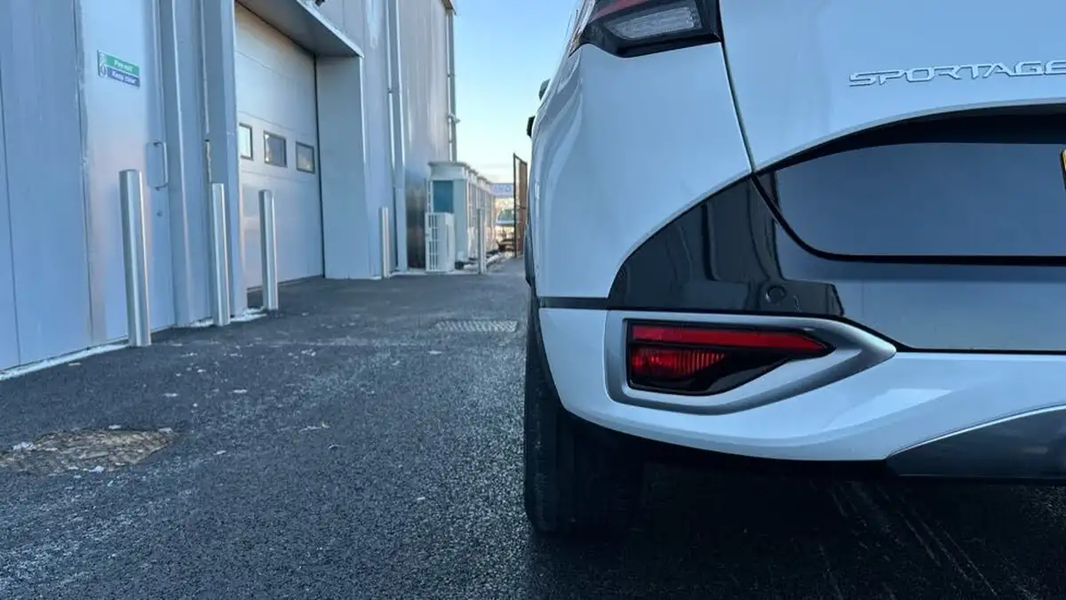 2025-kia-sportage-16-t-gdi-gt-line-s-207bhp-awd-hev-auto-big-40