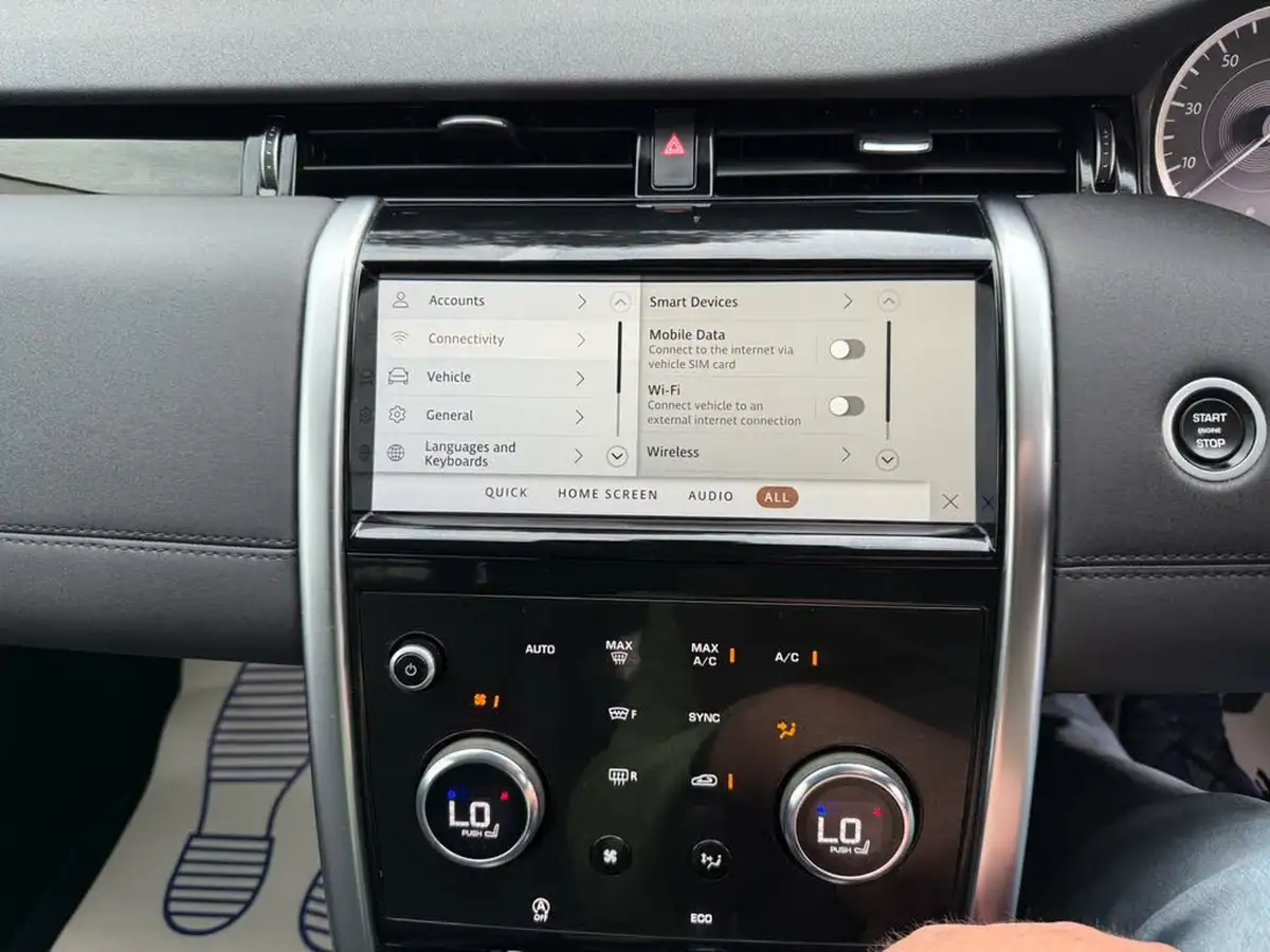 2021-land-rover-discovery-sport-20-d165-s-big-46