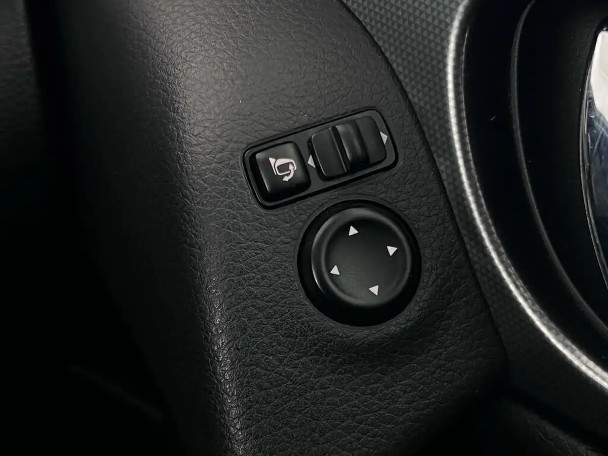 2019-nissan-qashqai-15dci-n-motion-drive-assist-pack-big-30