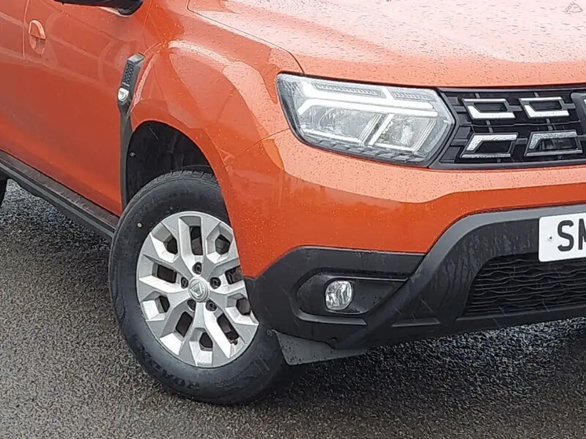 2022-dacia-duster-13-tce-comfort-130hpeu6d-4x2-window-van-big-8