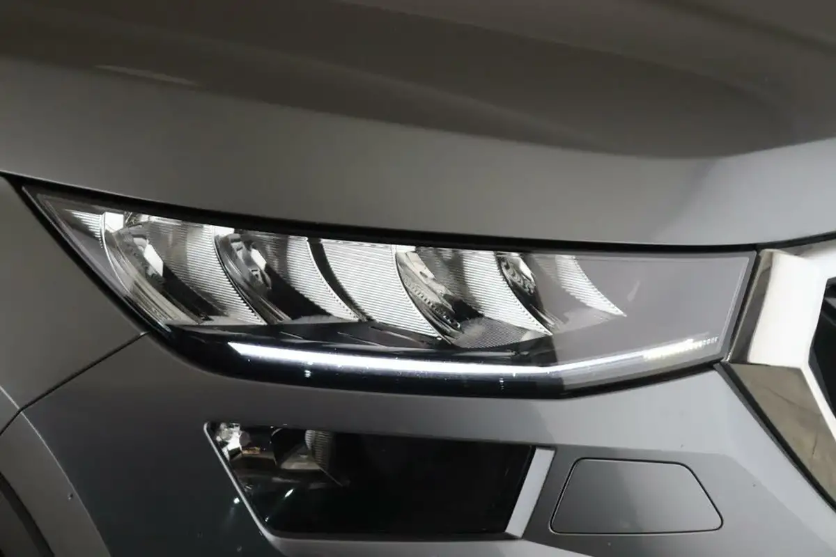 2022-skoda-kodiaq-15-tsi-se-5-dsg-big-9