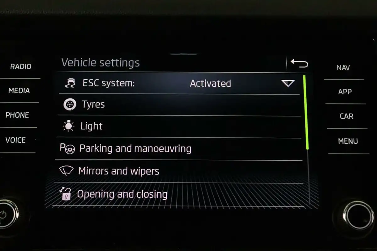 2022-skoda-kodiaq-15-tsi-se-5-dsg-big-33