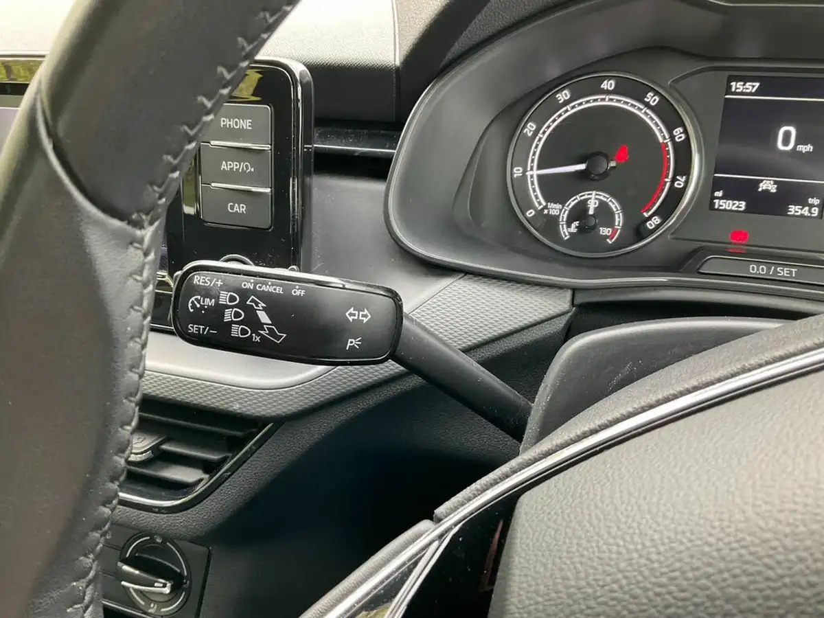 2023-skoda-scala-10-tsi-s-big-23