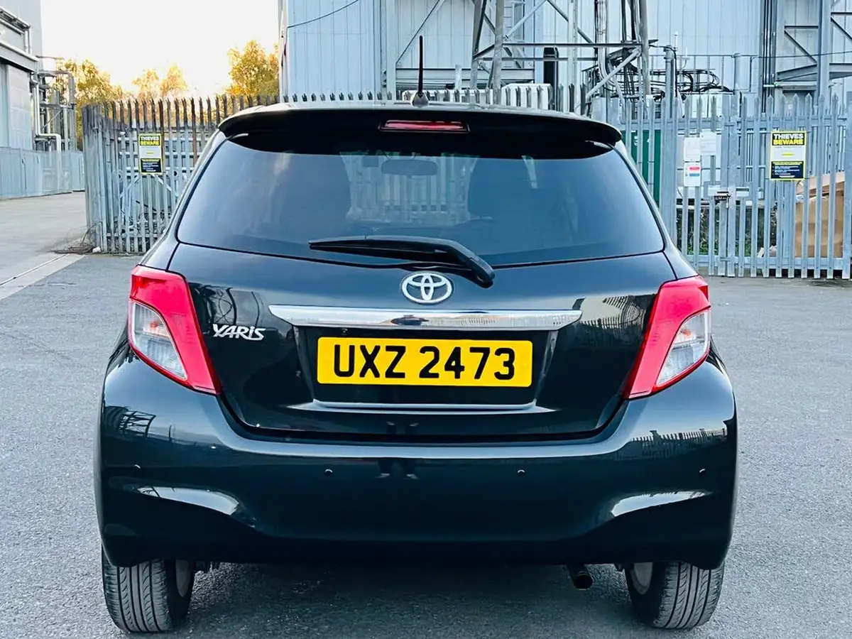 2011-toyota-yaris-133-tr-99bhp-5d-m-drive-s-big-5