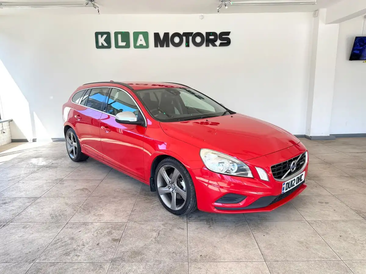 2012-volvo-v60-16td-r-design-115bhp-ss-big-6