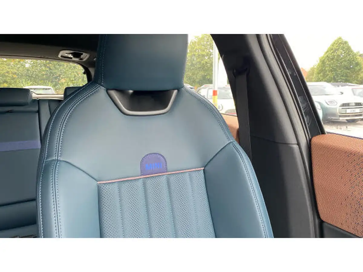 2024-mini-countryman-e-cooper-e-exclusive-big-36