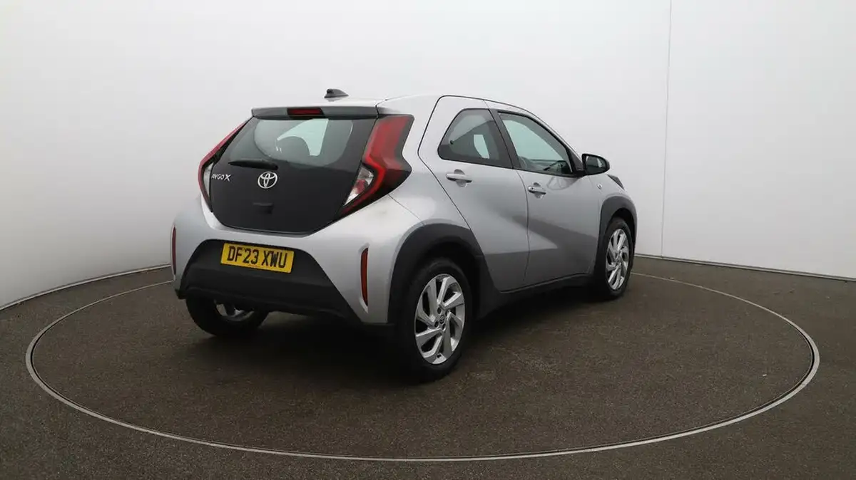 2023-toyota-aygo-x-10-vvt-i-pure-big-7