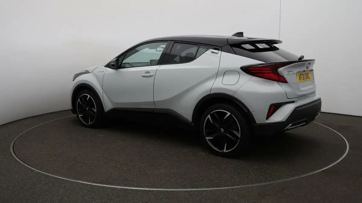 2021-toyota-c-hr-18-vvt-i-gr-sport-big-29