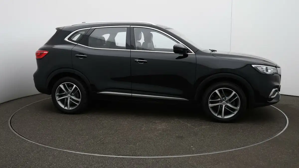 2022-mg-hs-15t-gdi-excite-162ps-big-40