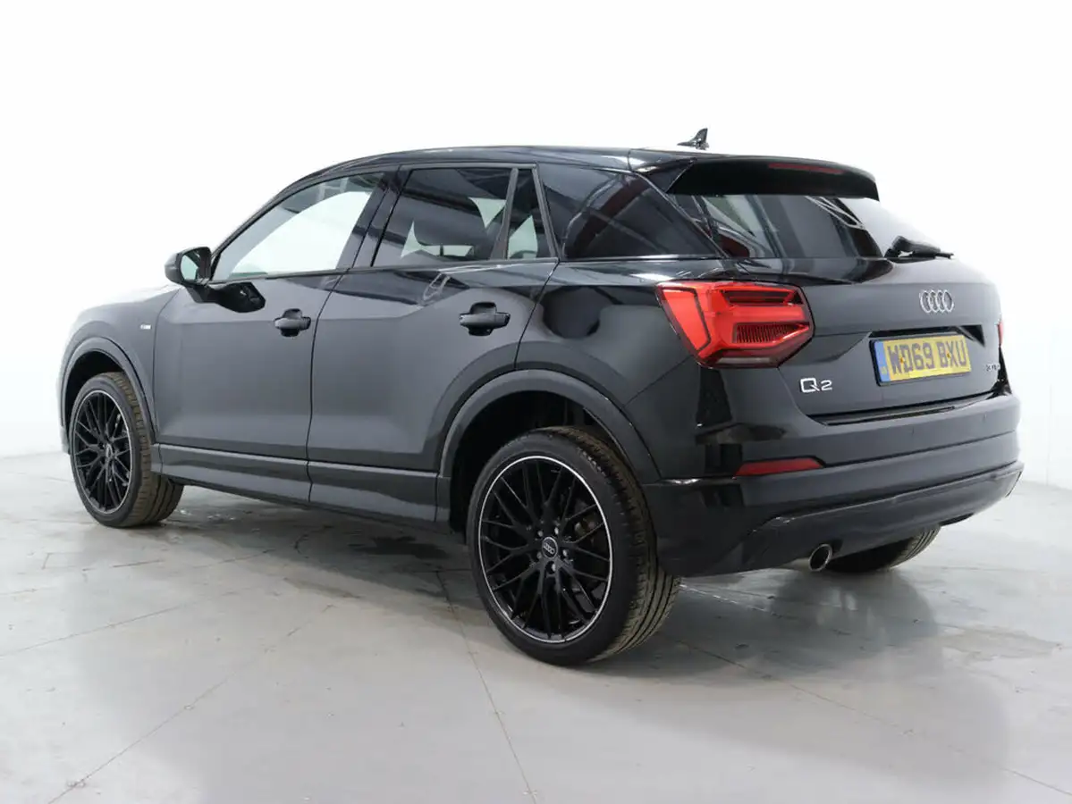 2020-audi-q2-16-30-tdi-black-edition-s-tronic-big-4