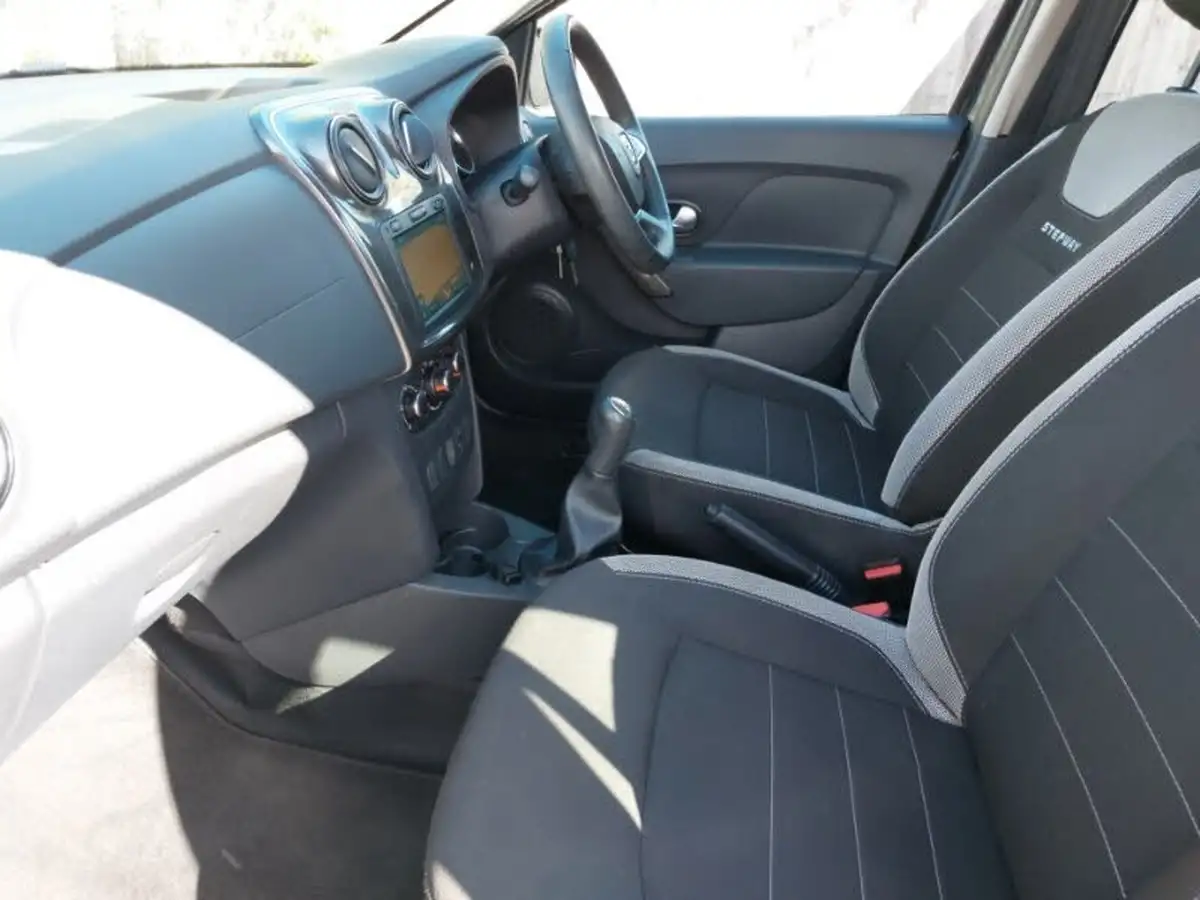 2021-dacia-sandero-stepway-09-tce-comfort-big-4