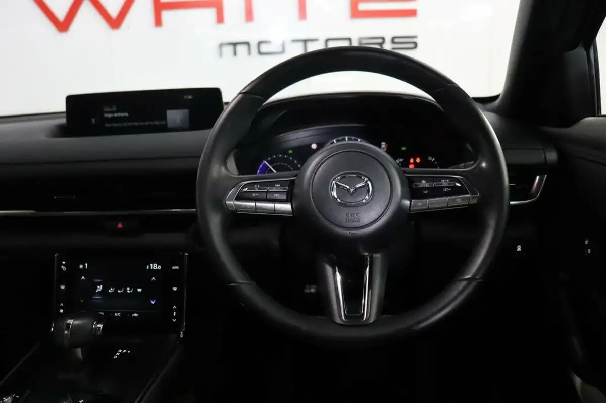 2021-mazda-mx-30-e-se-l-lux-big-8