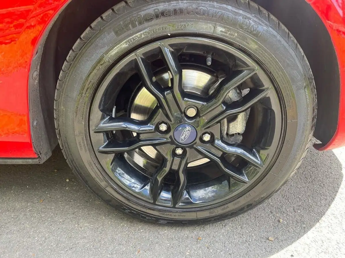 2016-ford-b-max-14-zetec-red-edition-big-42