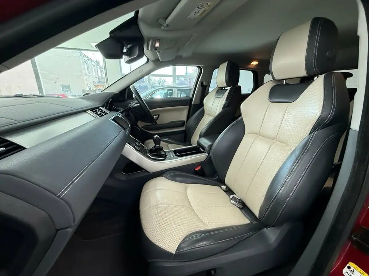 2015-land-rover-range-rover-evoque-20td4-se-tech-ss-hatchback-5d-big-19
