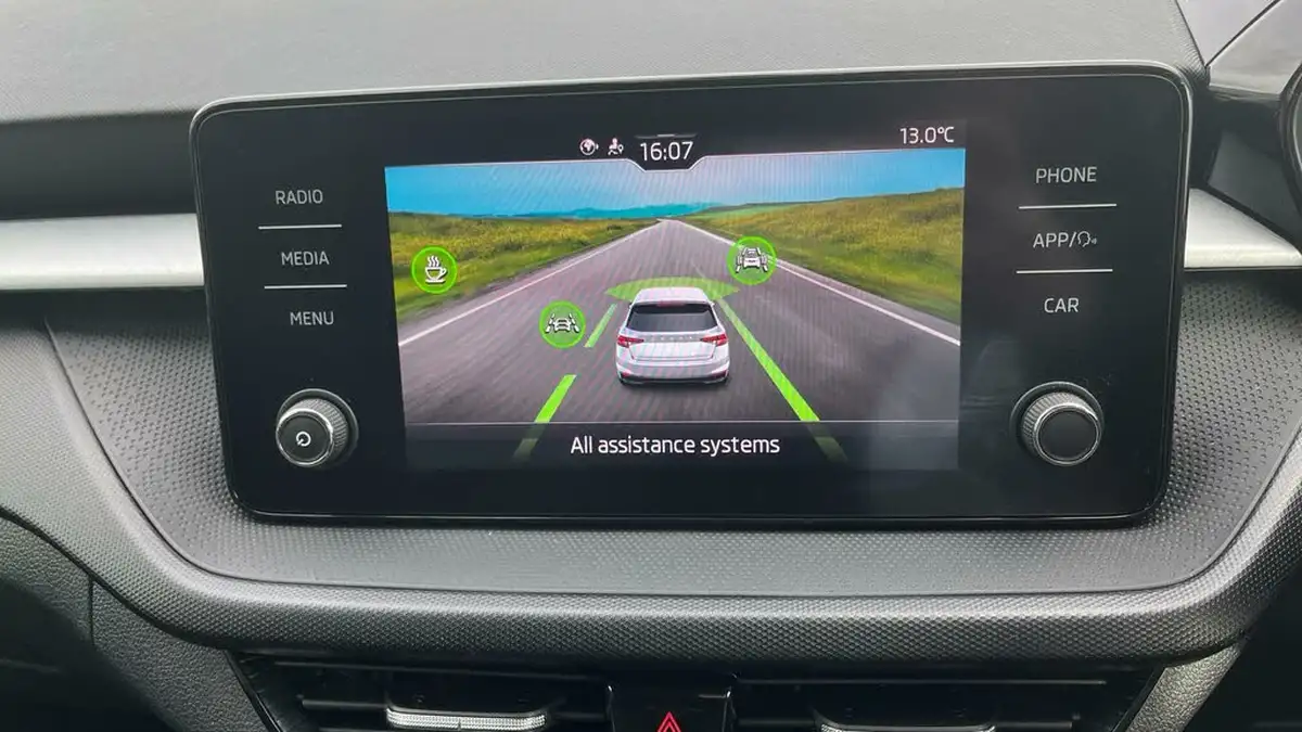 2022-skoda-fabia-10-tsi-colour-edition-109ps-dsg-big-37