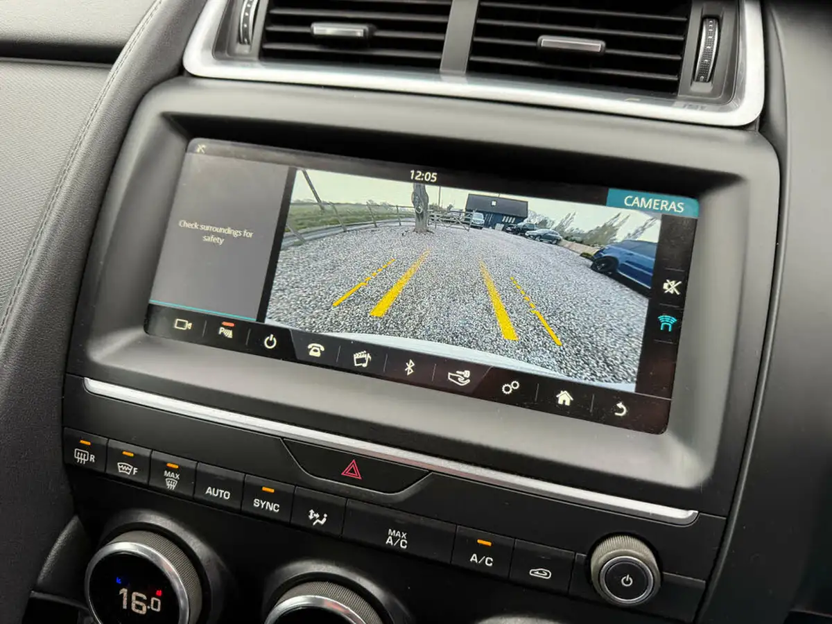 2018-jaguar-e-pace-20-i4d-r-dynamic-150ps-big-19