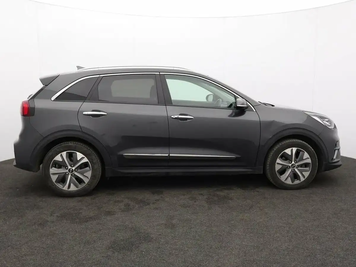 2021-kia-e-niro-ev-4-big-7