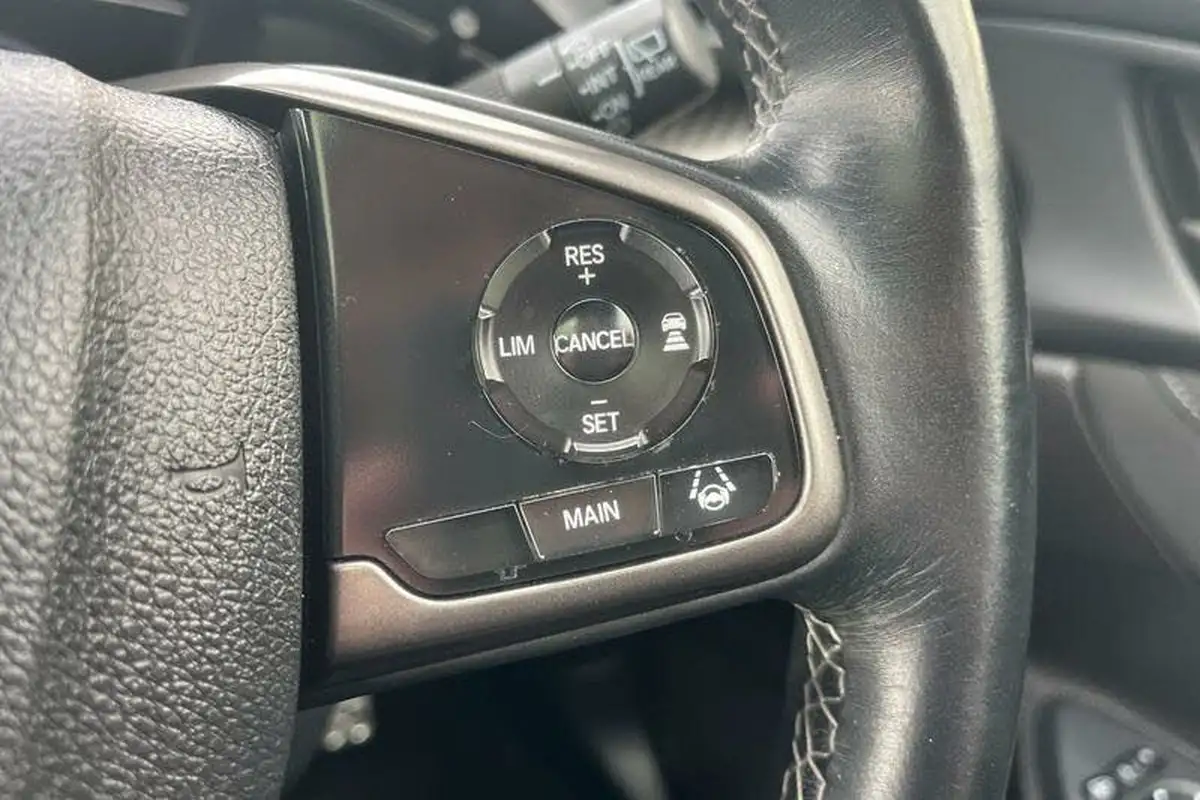 2018-honda-civic-15-vtec-turbo-sport-plus-cvt-big-22