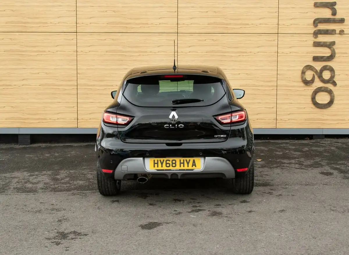 2018-renault-clio-09-tce-gt-line-big-6