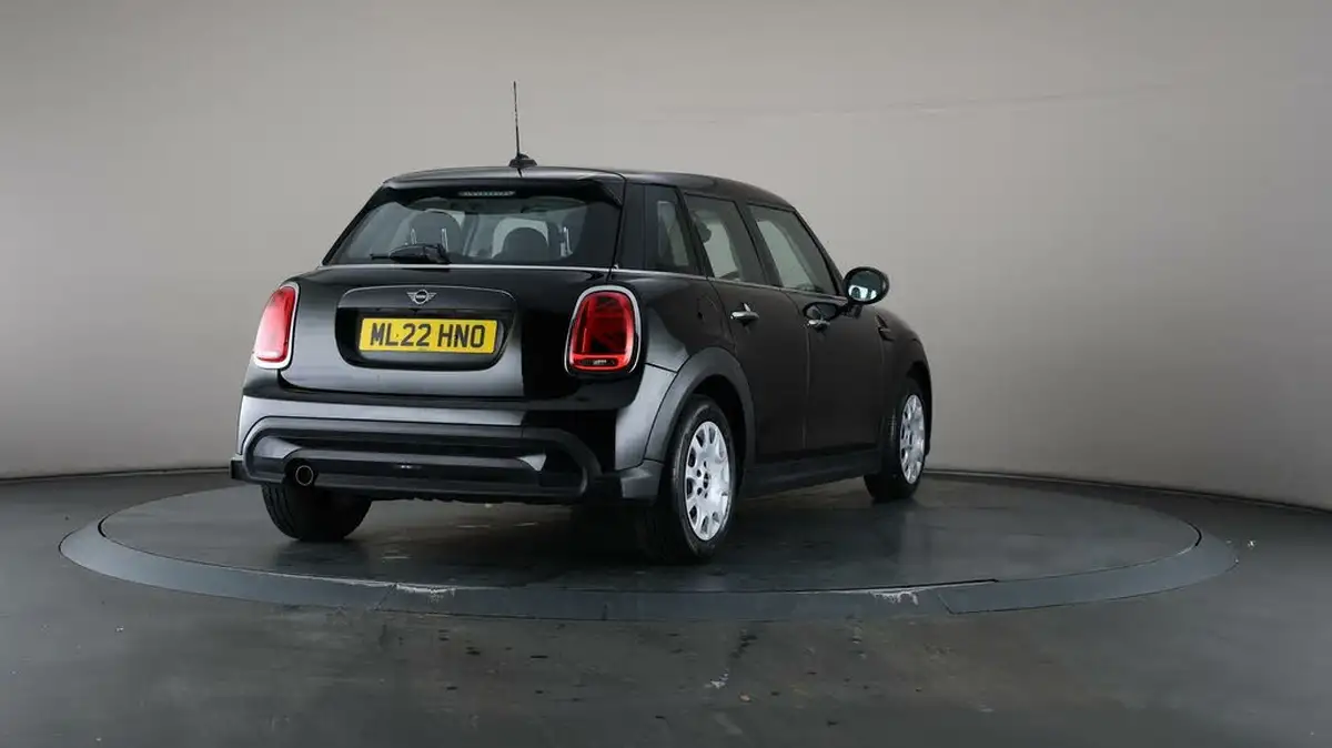 2022-mini-cooper-15-one-classic-5d-big-60