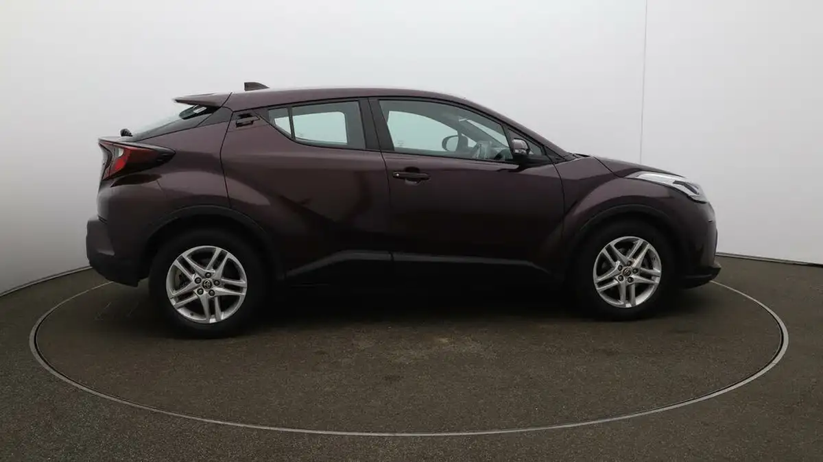 2022-toyota-c-hr-18-vvt-i-icon-big-8