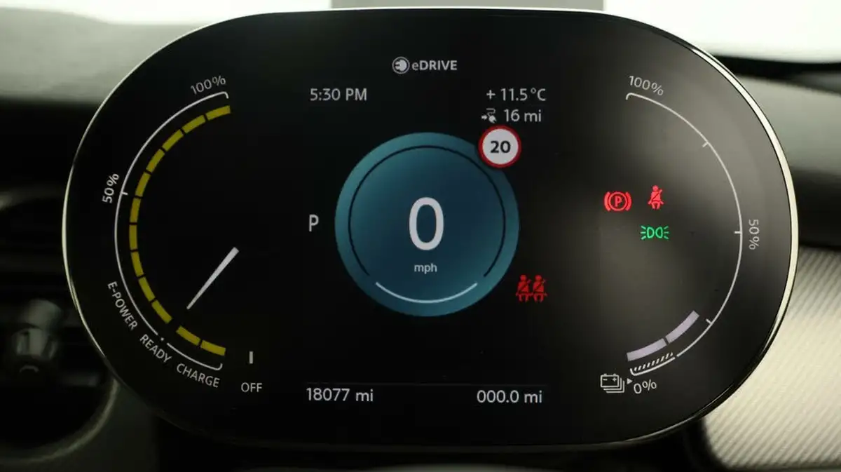 2021-mini-cooper-e-cooper-s-collection-edition-big-9
