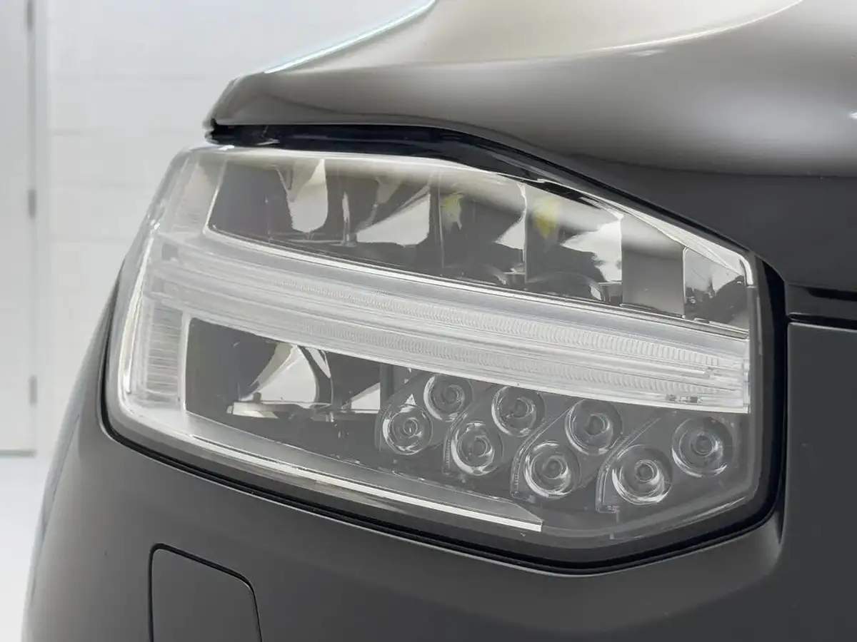 2022-volvo-xc90-20-b5-plus-big-34