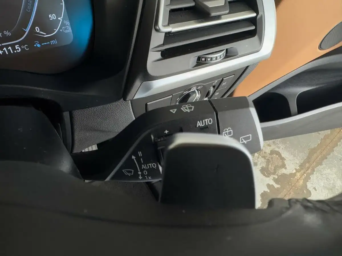 2022-bmw-x3-20-xdrive-30e-xline-big-68
