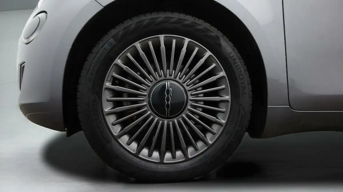 2022-fiat-500-e-icon-117bhp-big-18