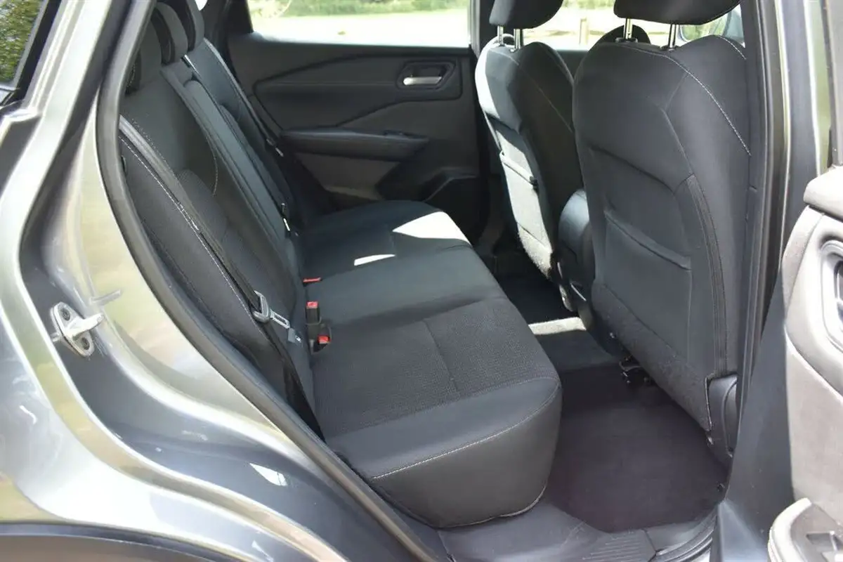 2022-nissan-qashqai-13-dig-t-acenta-premium-140ps-big-10