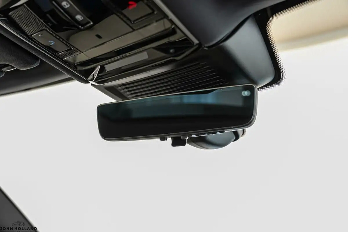 2024-land-rover-range-rover-30-p460e-hse-big-29