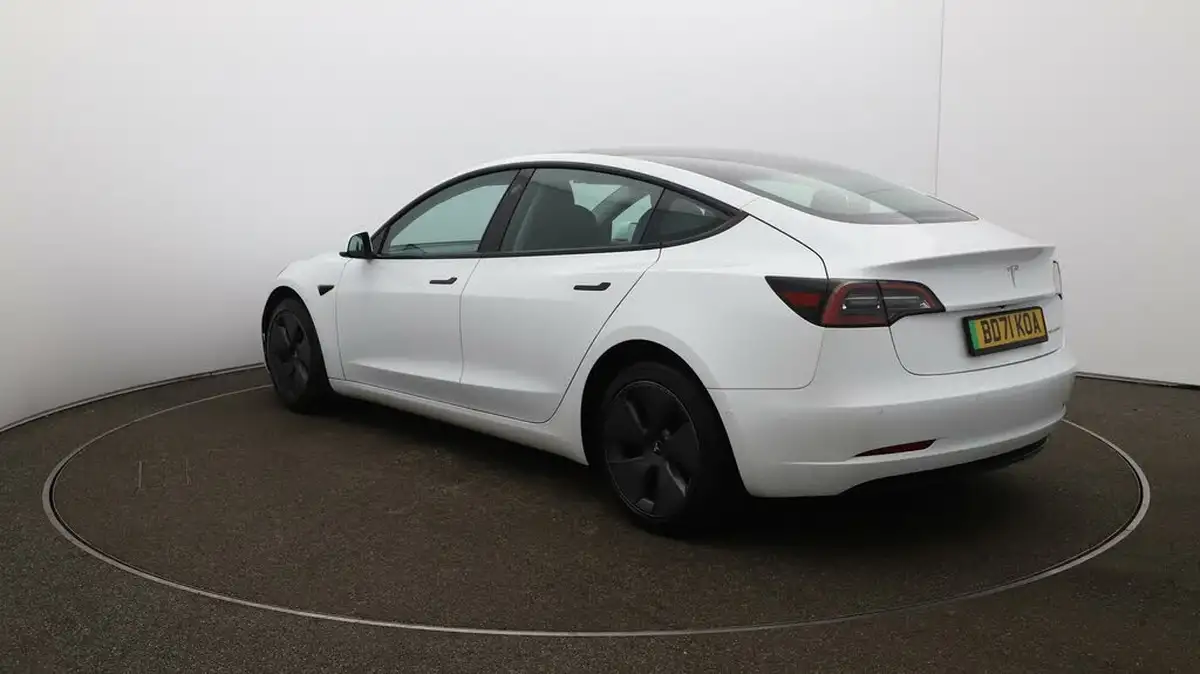 2021-tesla-model-3-e-long-range-awd-big-55