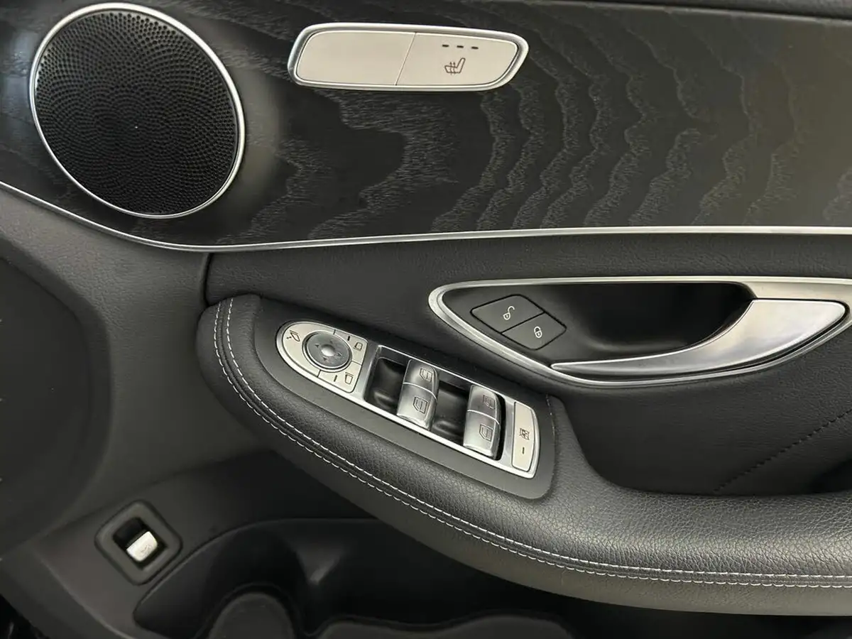 2020-mercedes-benz-c-class-20d-c300d-amg-line-edition-244ps-premium-saloon-4d-big-18