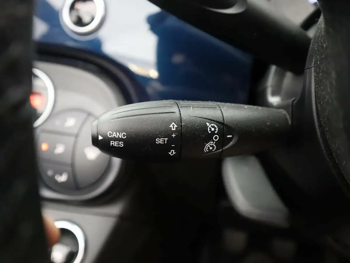 2021-fiat-500c-10-launch-edition-big-25