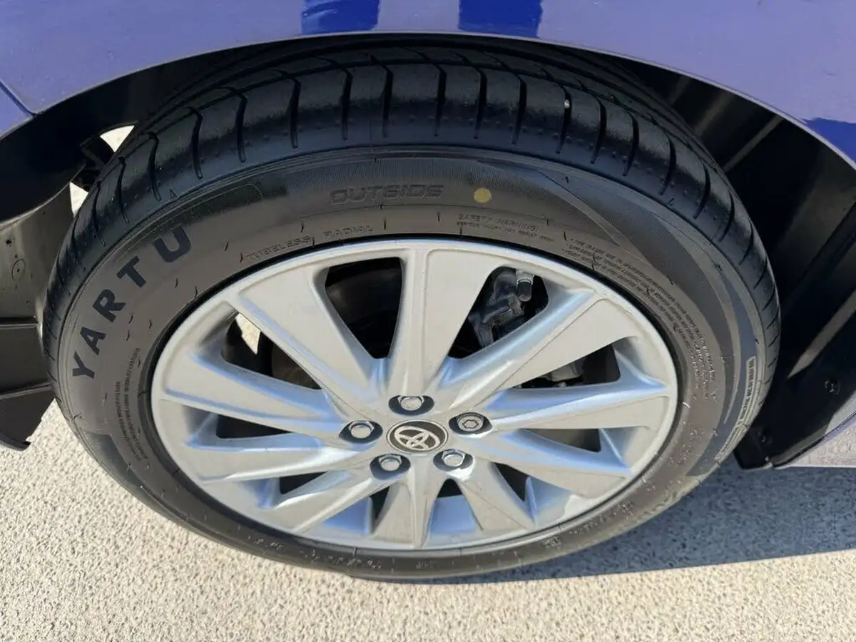 2021-toyota-yaris-15-vvt-i-icon-114bhp-hybrid-1490cc-e-cvt-big-30