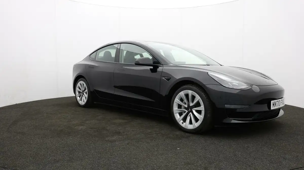 2021-tesla-model-3-e-long-range-4x4-big-40