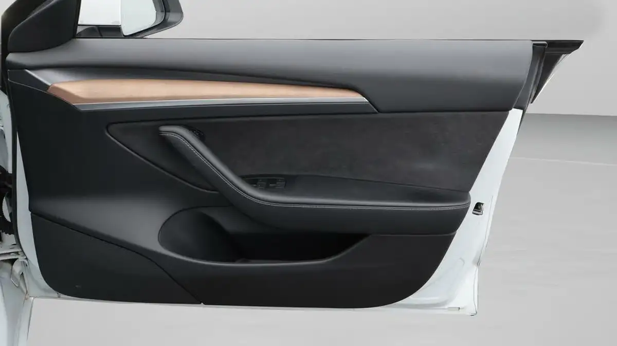 2021-tesla-model-3-e-long-range-awd-big-15