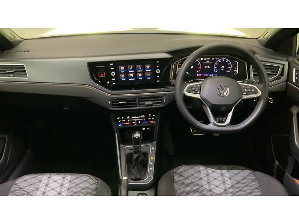 2025-volkswagen-taigo-10-tsi-r-line-dsg-big-8